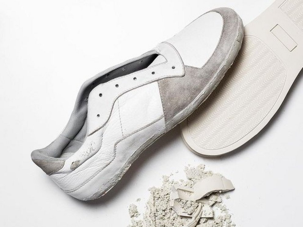 Kaputter Sneaker 